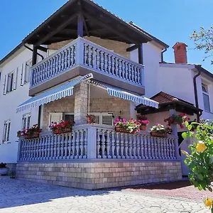  Apartment Mila-casa Bianca Kroatien