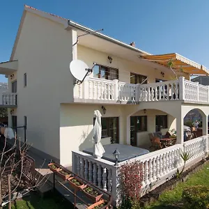  Apartment Corana Kroatien